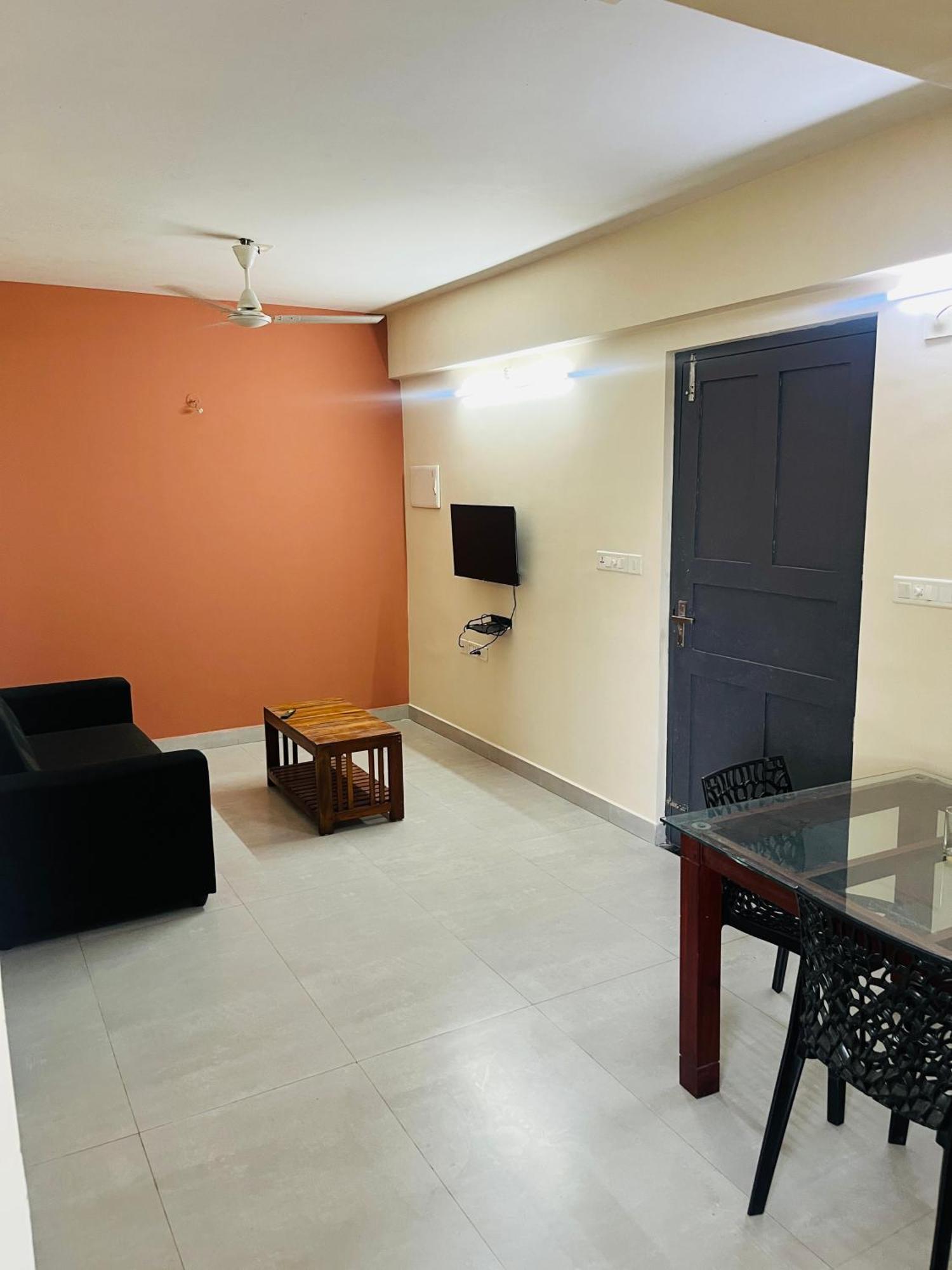 Regal Suites Thiruvananthapuram Exterior photo